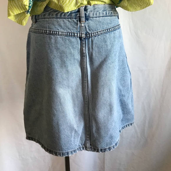 MODA International Button down Jean mini skirt - Picture 2 of 4